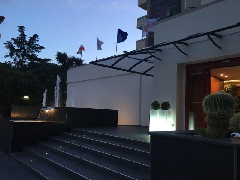 Domus Grand Hotel Rende Exterior photo