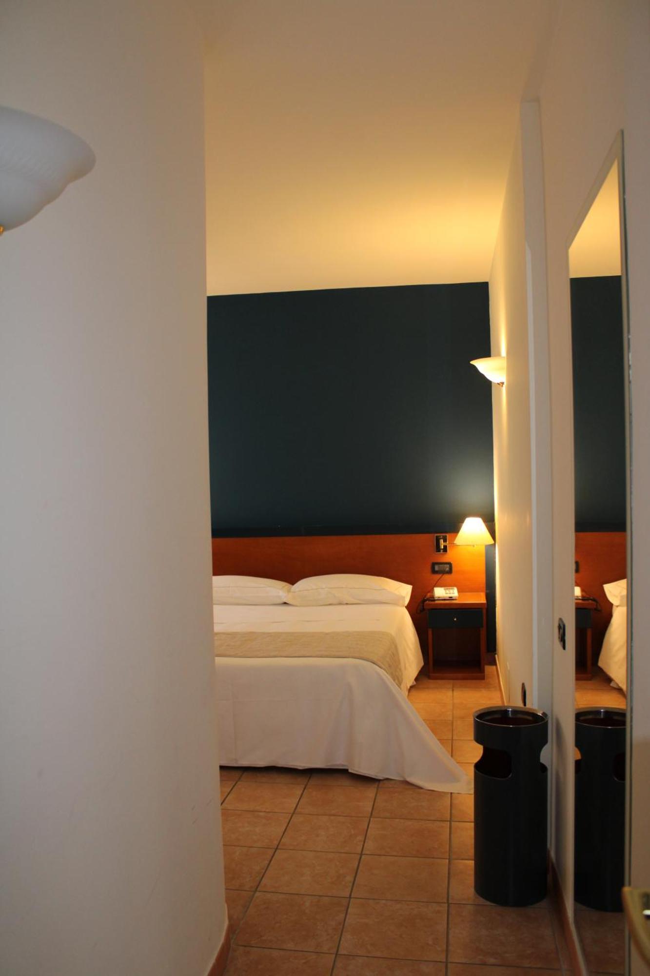 Domus Grand Hotel Rende Exterior photo